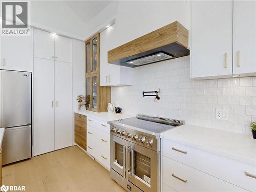 521 Old York Road, Burlington, ON - Indoor Photo Showing Kitchen