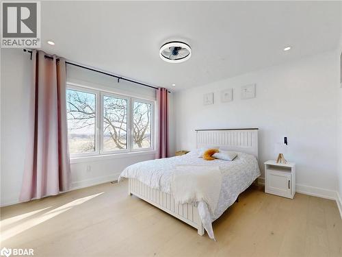 521 Old York Road, Burlington, ON - Indoor Photo Showing Bedroom