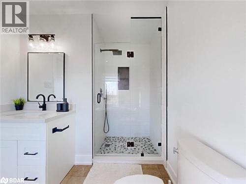 521 Old York Road, Burlington, ON - Indoor Photo Showing Bathroom