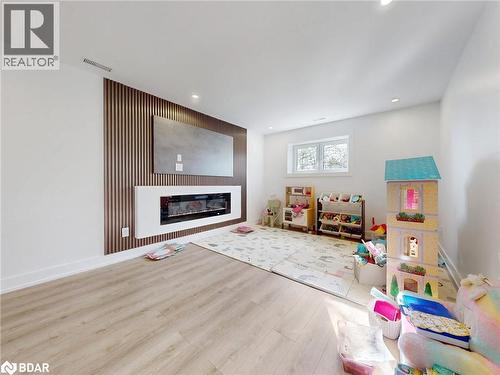 521 Old York Road, Burlington, ON - Indoor Photo Showing Other Room With Fireplace