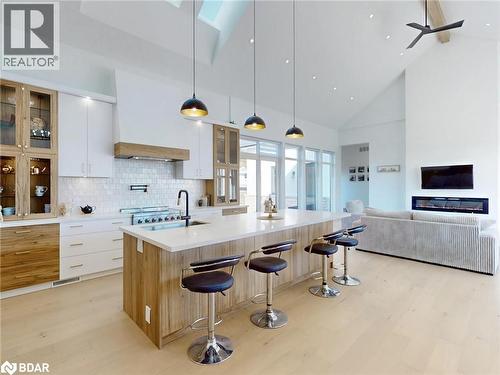 521 Old York Road, Burlington, ON - Indoor Photo Showing Kitchen With Upgraded Kitchen