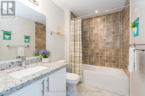 210 - 40 Ferndale Drive S, Barrie, ON - Indoor Photo Showing Bathroom