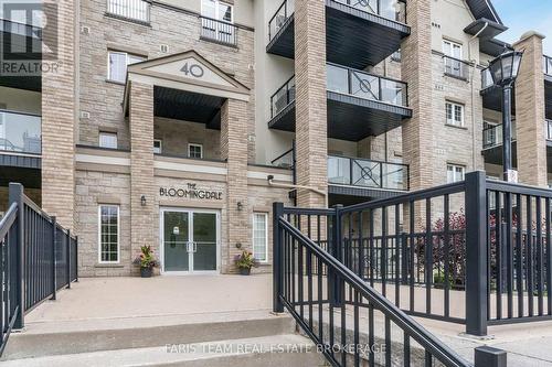 210 - 40 Ferndale Drive S, Barrie, ON - Outdoor With Balcony With Exterior