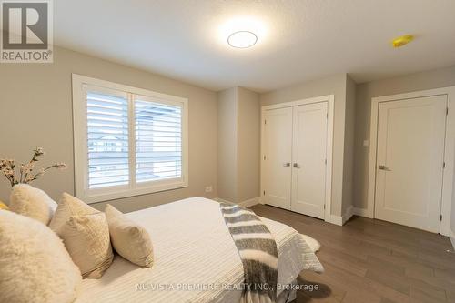 3354 Mersea Street E, London South (South V), ON - Indoor Photo Showing Bedroom