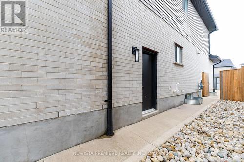 3354 Mersea Street E, London South (South V), ON - Outdoor With Exterior