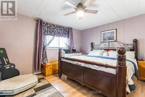 3425 Coronation Avenue, Severn, ON - Indoor Photo Showing Bedroom