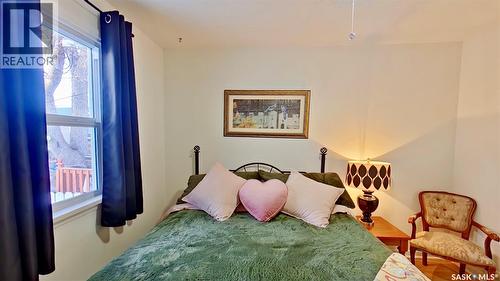 2268 Broder Street, Regina, SK - Indoor Photo Showing Bedroom