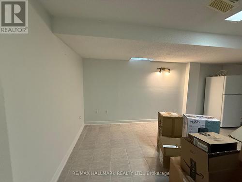 5923 Sidmouth Street, Mississauga, ON - Indoor Photo Showing Other Room