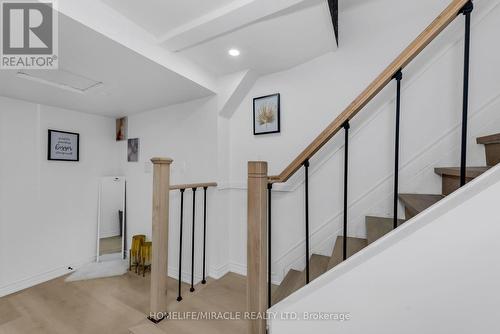 195 Randi Road, Mississauga, ON - Indoor Photo Showing Other Room