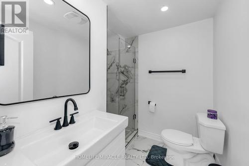 195 Randi Road, Mississauga, ON - Indoor Photo Showing Bathroom