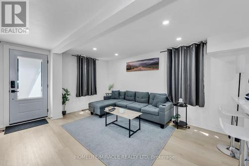 195 Randi Road, Mississauga, ON - Indoor