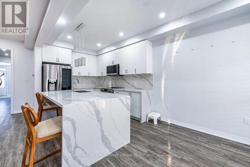 183 Flood Avenue, Clarington (Newcastle), ON - Indoor Photo Showing Kitchen