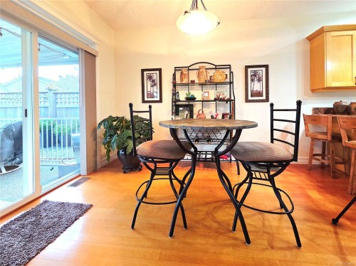 2040 Sussex Dr, Courtenay, BC 