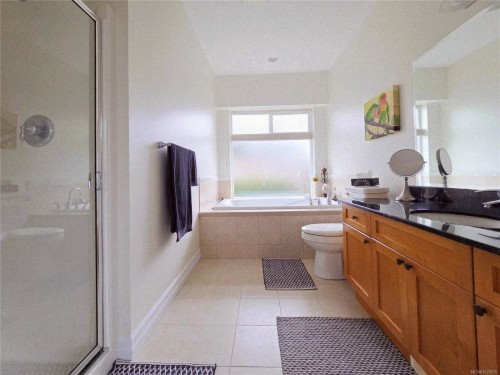 2040 Sussex Dr, Courtenay, BC 