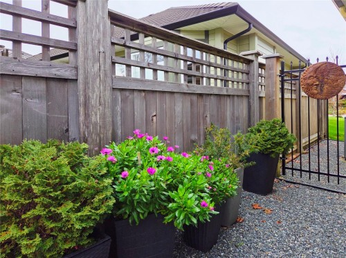 2040 Sussex Dr, Courtenay, BC 