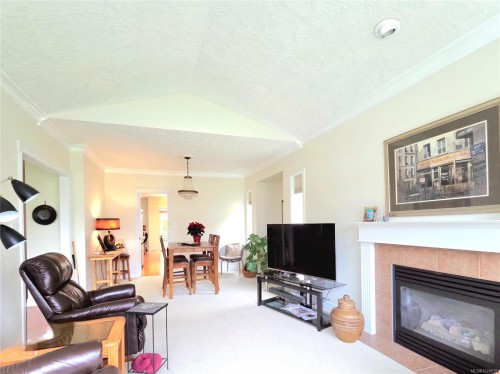 2040 Sussex Dr, Courtenay, BC 