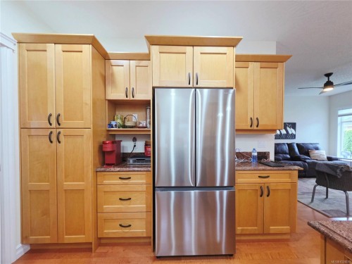 2040 Sussex Dr, Courtenay, BC 