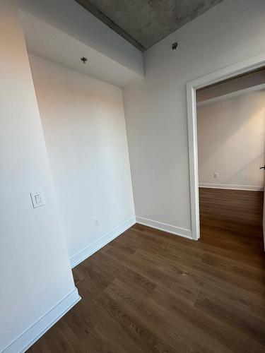 Office - 619-2114 Rue Ste-Catherine E., Montréal (Ville-Marie), QC - Indoor Photo Showing Other Room