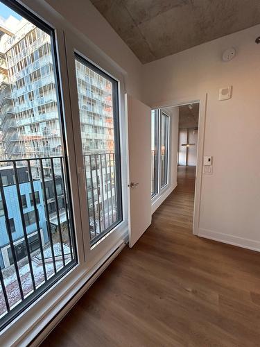 Bedroom - 619-2114 Rue Ste-Catherine E., Montréal (Ville-Marie), QC - Indoor Photo Showing Other Room