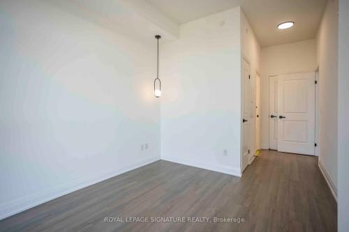 613-8763 Bayview Avenue, Richmond Hill, ON - Indoor Photo Showing Other Room