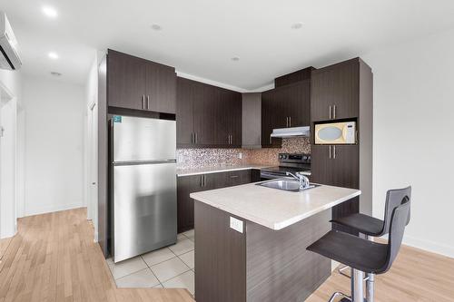 Cuisine - 302-7355 Av. Léonard-De Vinci, Montréal (Villeray/Saint-Michel/Parc-Extension), QC - Indoor Photo Showing Kitchen