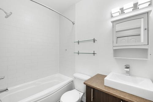 Salle de bains - 302-7355 Av. Léonard-De Vinci, Montréal (Villeray/Saint-Michel/Parc-Extension), QC - Indoor Photo Showing Bathroom