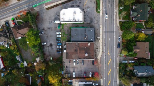 3890 Carey Rd, Saanich, BC 