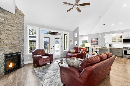 5150 Maebelle Rd, Port Alberni, BC 