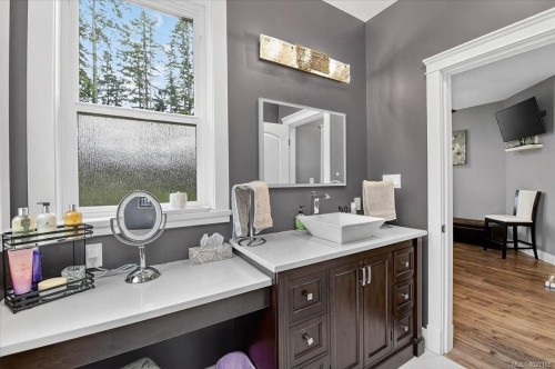 5150 Maebelle Rd, Port Alberni, BC 