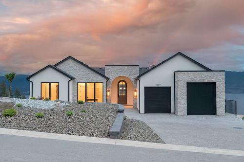 1327 Vineyard Drive, West Kelowna, BC - Outdoor