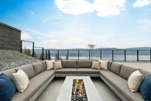 1327 Vineyard Drive, West Kelowna, BC - 