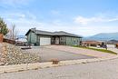 304 3Rd Avenue, Creston, BC  - Outdoor 