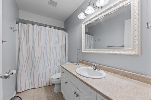 109-4-7841 Highway 97 N, Kelowna, BC - Indoor Photo Showing Bathroom