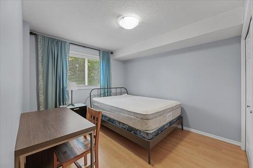 109-4-7841 Highway 97 N, Kelowna, BC - Indoor Photo Showing Bedroom