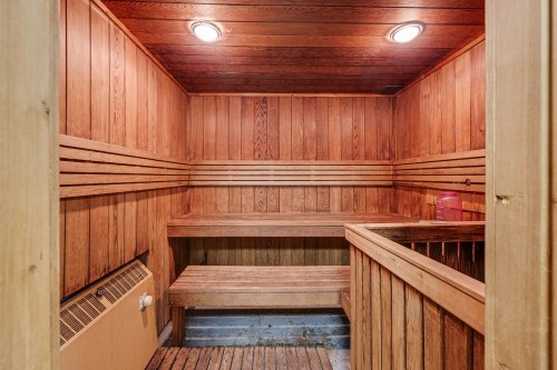 Sauna - 1606-3470 Rue Stanley, Montréal (Ville-Marie), QC - Indoor Photo Showing Other Room