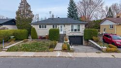 2559 Rue Joliette  Longueuil (Le Vieux-Longueuil), QC J4L 2N3