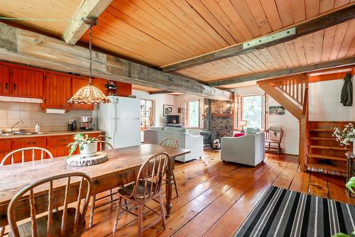 Cuisine - 2046 Ch. Des Chalets, Mont-Blanc, QC - Indoor