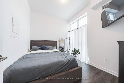 102-470 Dundas Street E, Hamilton, ON - Indoor Photo Showing Bedroom