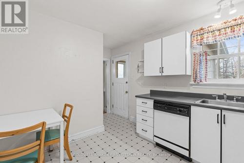 1914 Norwood Avenue, Ottawa, ON - Indoor Photo Showing Kitchen