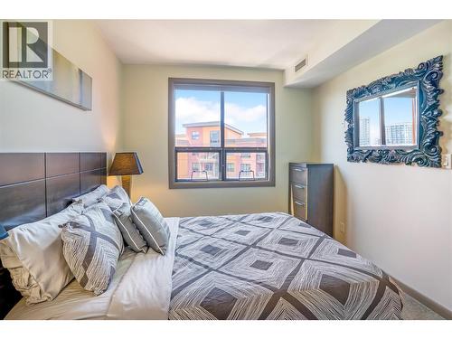 654 Cook Road Unit# 629, Kelowna, BC - Indoor Photo Showing Bedroom
