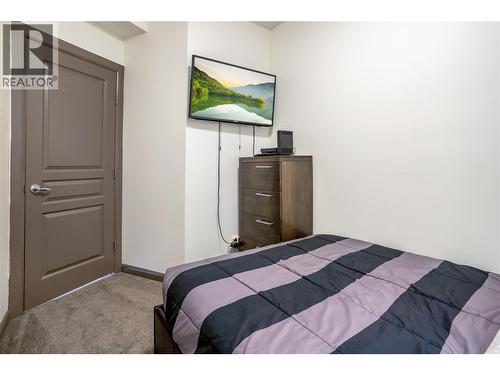 654 Cook Road Unit# 629, Kelowna, BC - Indoor Photo Showing Bedroom