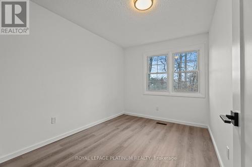 43 - 2120 Rathburn Road E, Mississauga, ON - Indoor Photo Showing Other Room