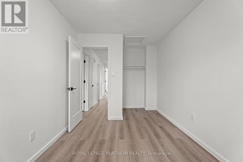 43 - 2120 Rathburn Road E, Mississauga, ON - Indoor Photo Showing Other Room