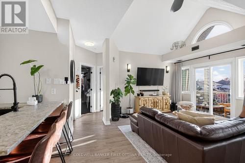 C - 137 Oldfield Drive, Ottawa, ON - Indoor Photo Showing Other Room