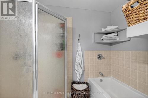 C - 137 Oldfield Drive, Ottawa, ON - Indoor Photo Showing Bathroom