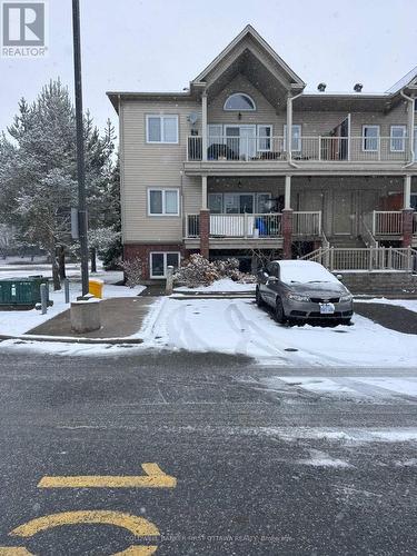 END UNIT parking #21 - C - 137 Oldfield Drive, Ottawa, ON - Outdoor