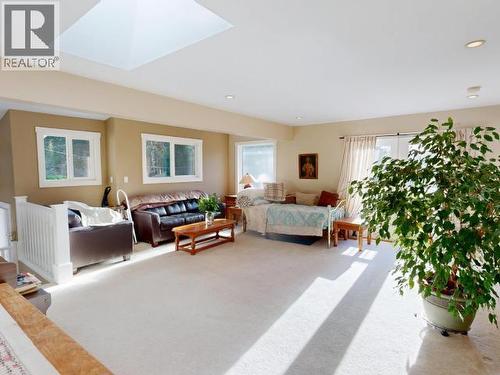 3004 Pebble Beach Road, Powell River, BC - Indoor