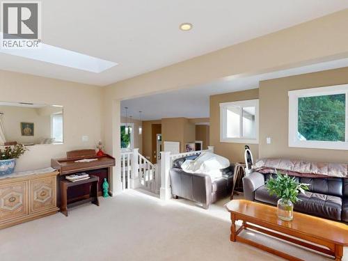 3004 Pebble Beach Road, Powell River, BC - Indoor
