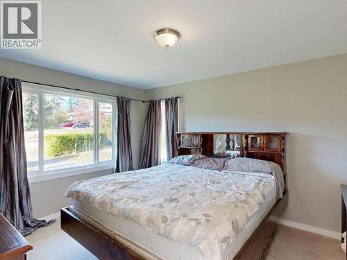 3004 Pebble Beach Road, Powell River, BC - Indoor Photo Showing Bedroom