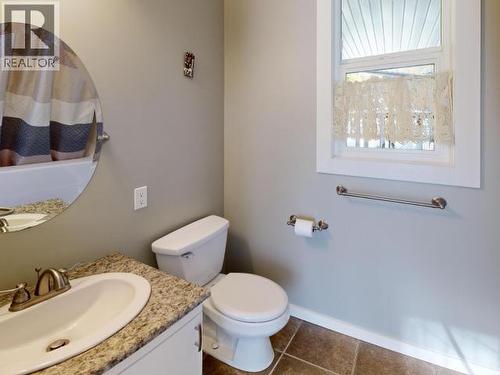3004 Pebble Beach Road, Powell River, BC - Indoor Photo Showing Bathroom